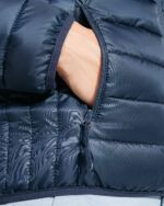 Roly - NORWAY WOMAN 5091_55_3_2 chaqueta mujer acolchada con relleno y capucha detalle 2